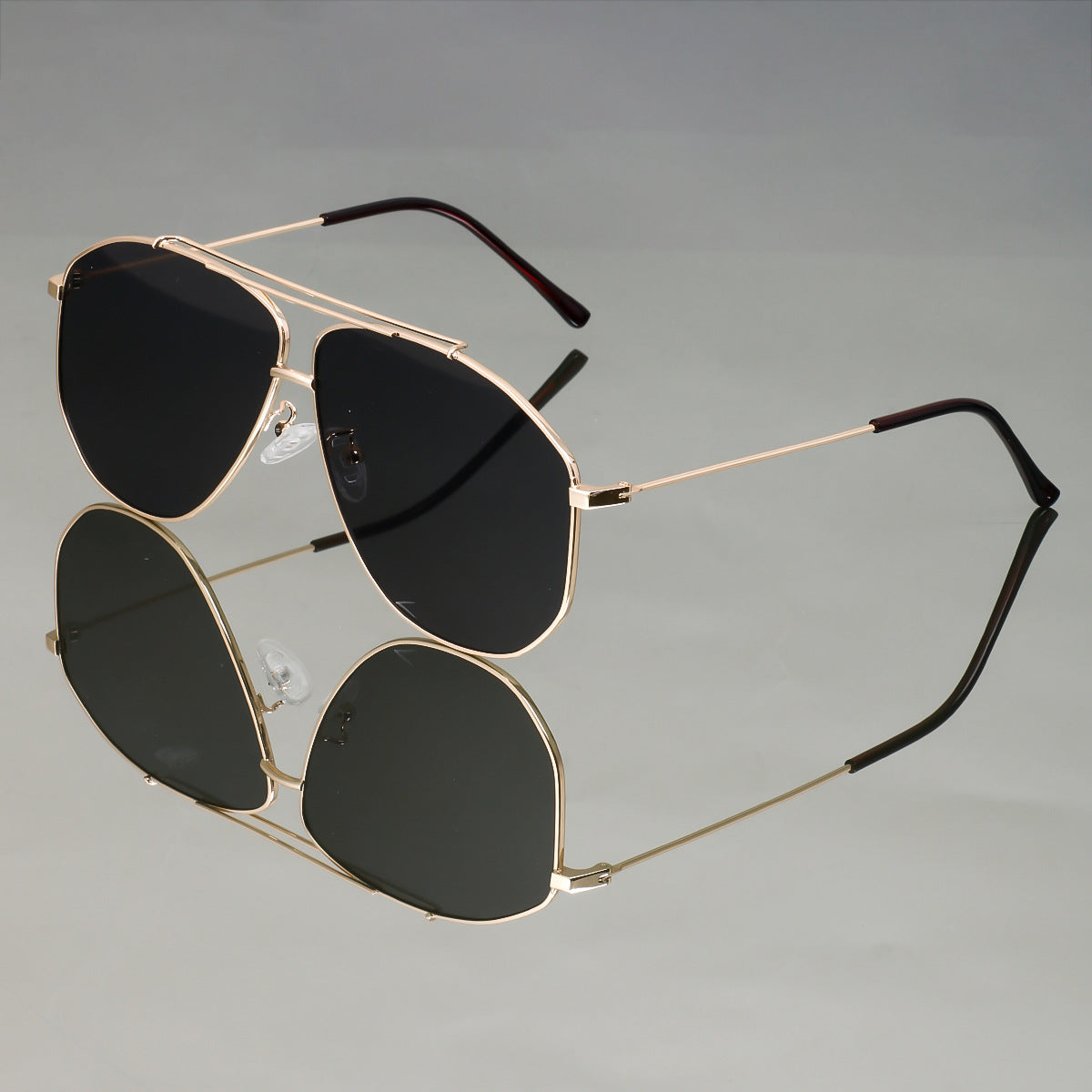 Damen Oversize Sonnenbrille mit modernem Design und hochgradigem UV-Schutz Karnz