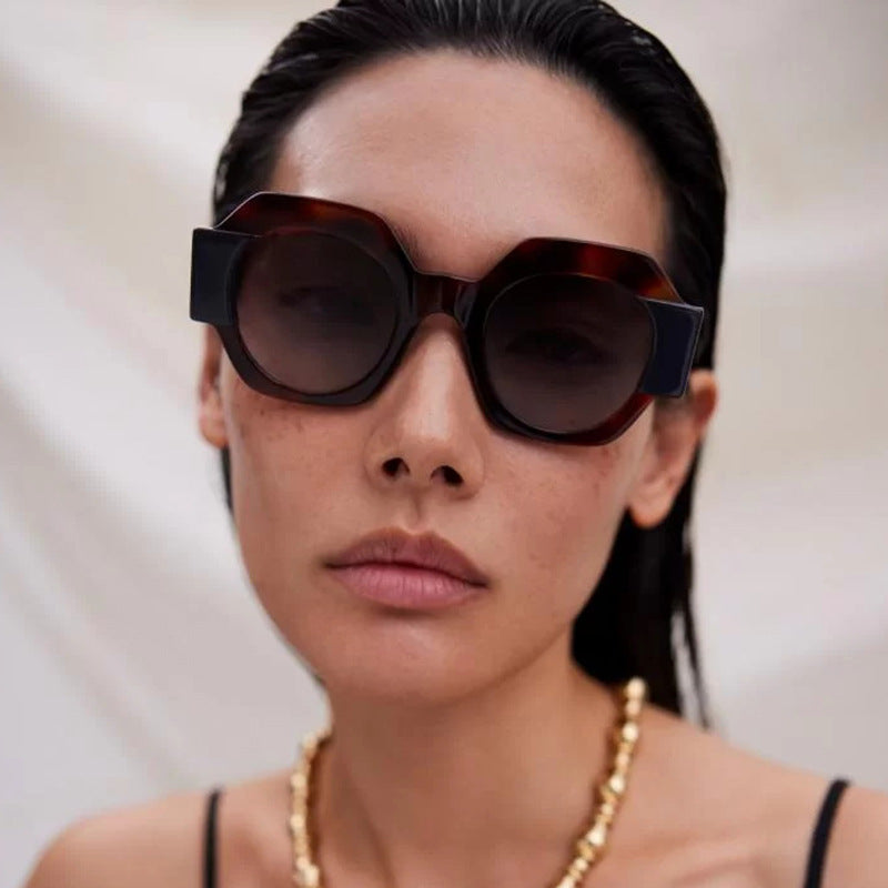 Damen trendige Sonnenbrille im hexagonalen Design Karnz
