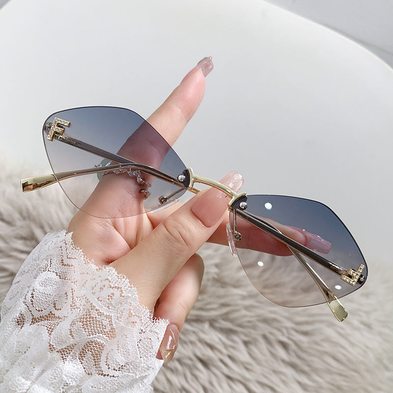 Damen Cat-Eye Design Sonnenbrille mit eleganten Akzenten Karnz