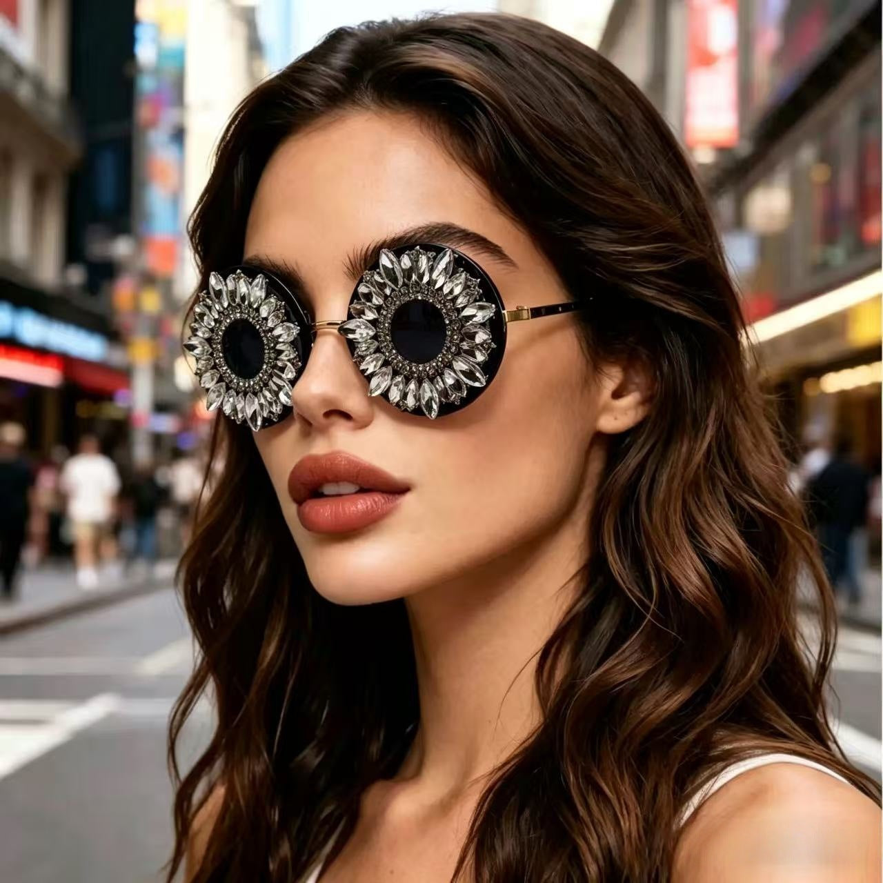 Damen Glamouröse Sonnenbrille mit floralem Kristallrahmen Karnz