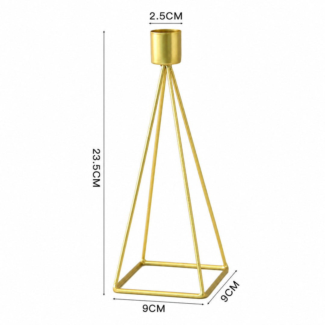 Moderner geometrischer Kerzenhalter