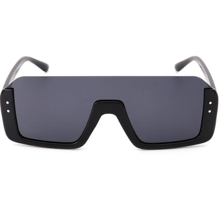 Damen Sportliche Shield-Sonnenbrille mit modernem Design Karnz