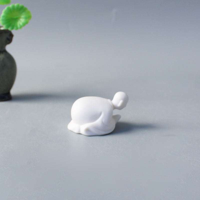 Dekorative Porzellanfigur Karnz