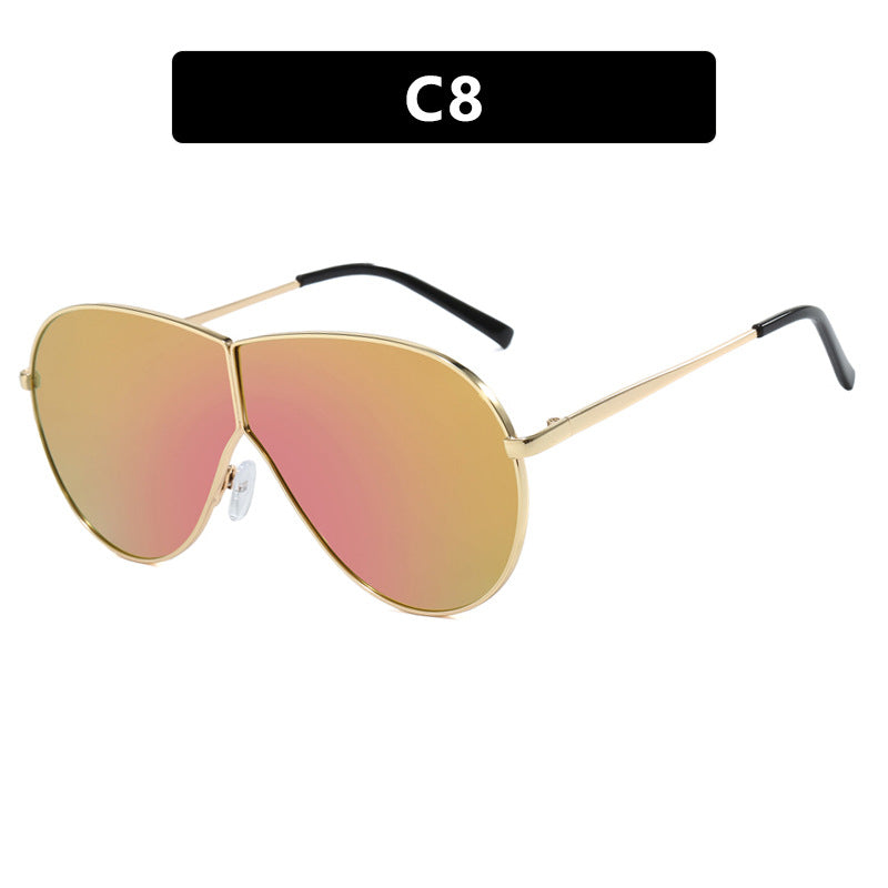 Damen Pilotensonnenbrille mit elegantem goldenen Rahmen und blauen Gläsern Karnz