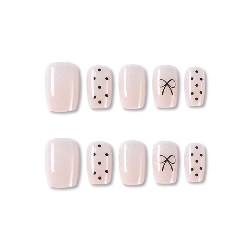 Chic Minimalist Press-On Nail Set Karnz