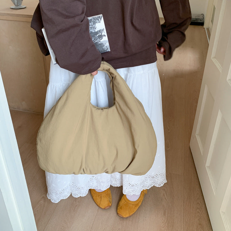 Moderne Utility Hobo Tasche