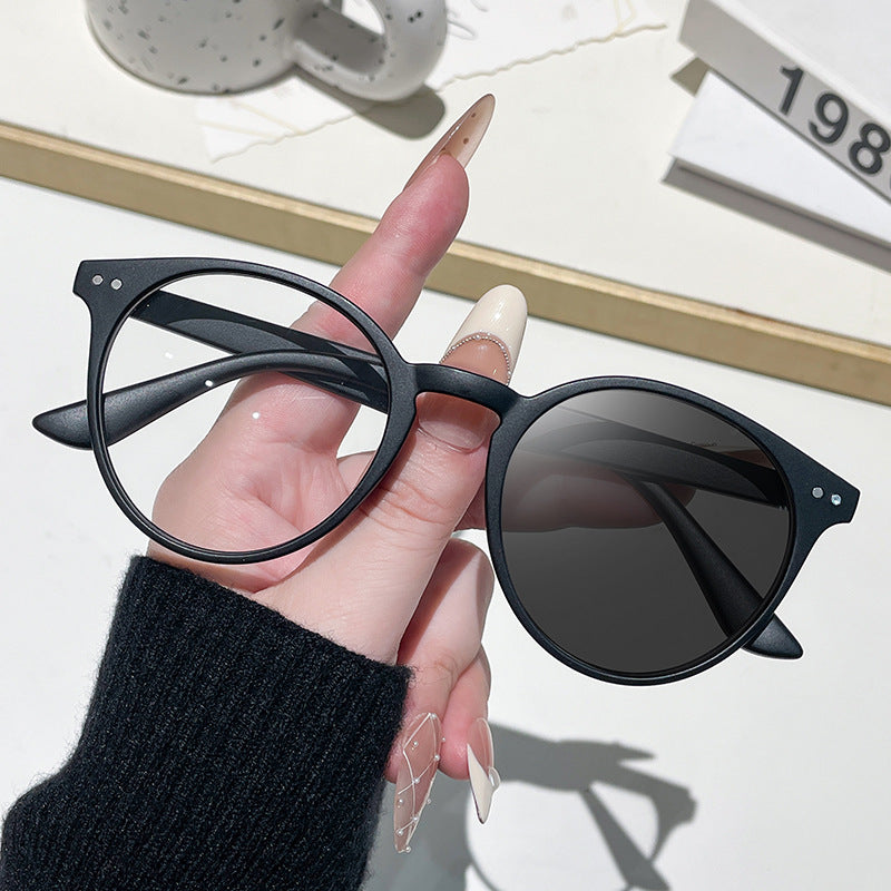 Damen Cat-Eye Sonnenbrille mit transparentem Rahmen Karnz