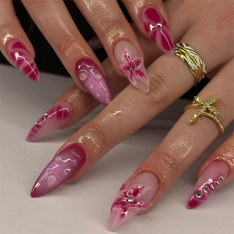 Elegante florale Designs Press-On-Nagelset Karnz