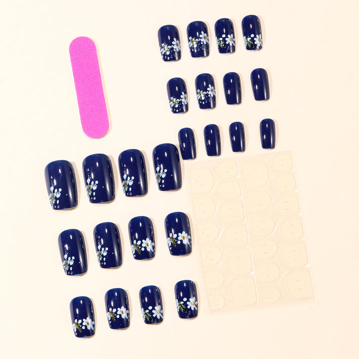 Dekoratives Floral Nagelkunst Set Karnz
