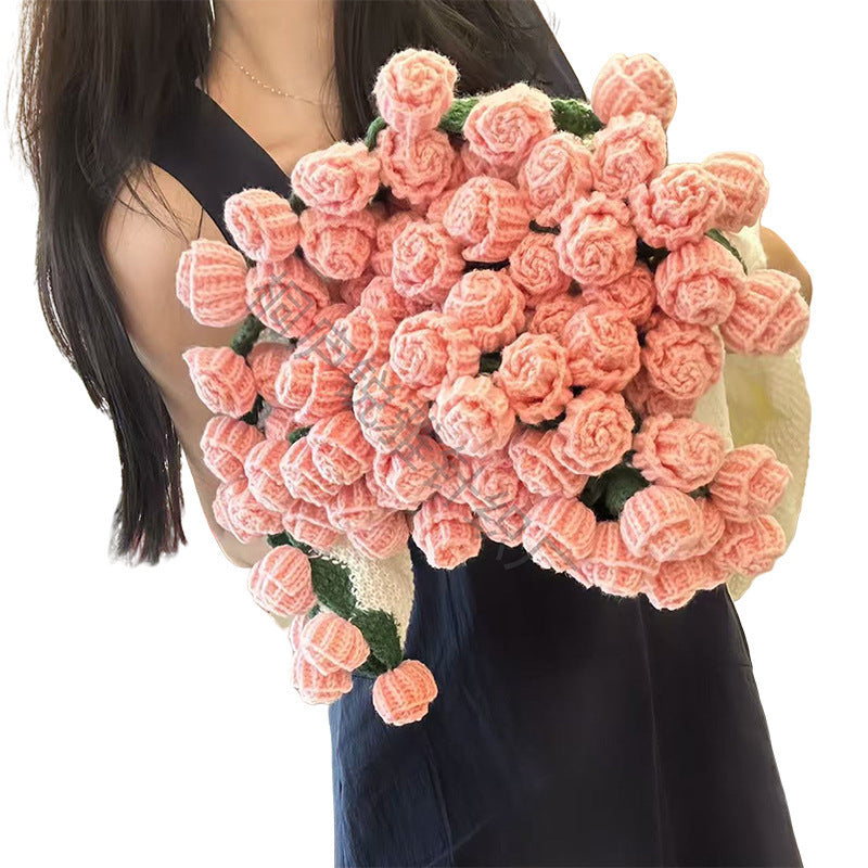 Floral Strickstrauß