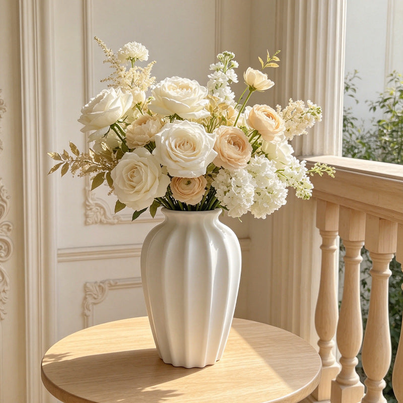 Skulpturale Texturierte Dekorative Vase Karnz