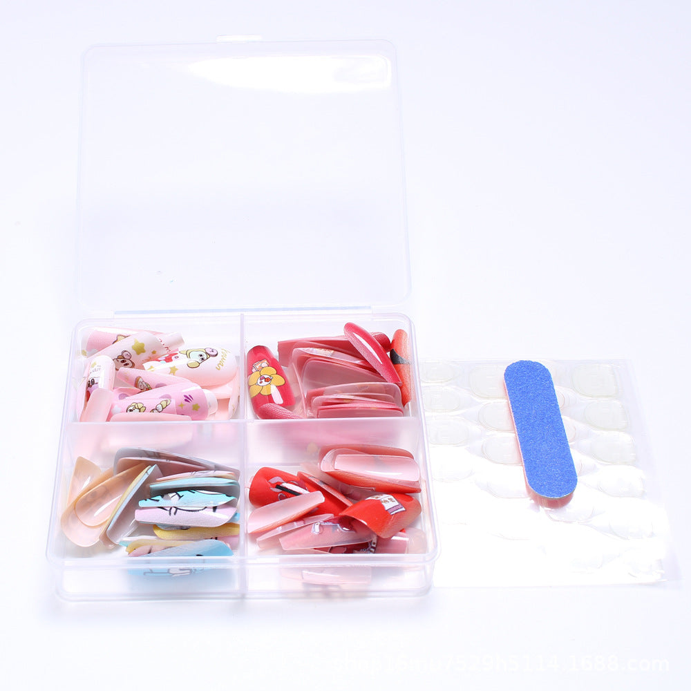 Dekoratives Press-On Nagelkunst Set Karnz