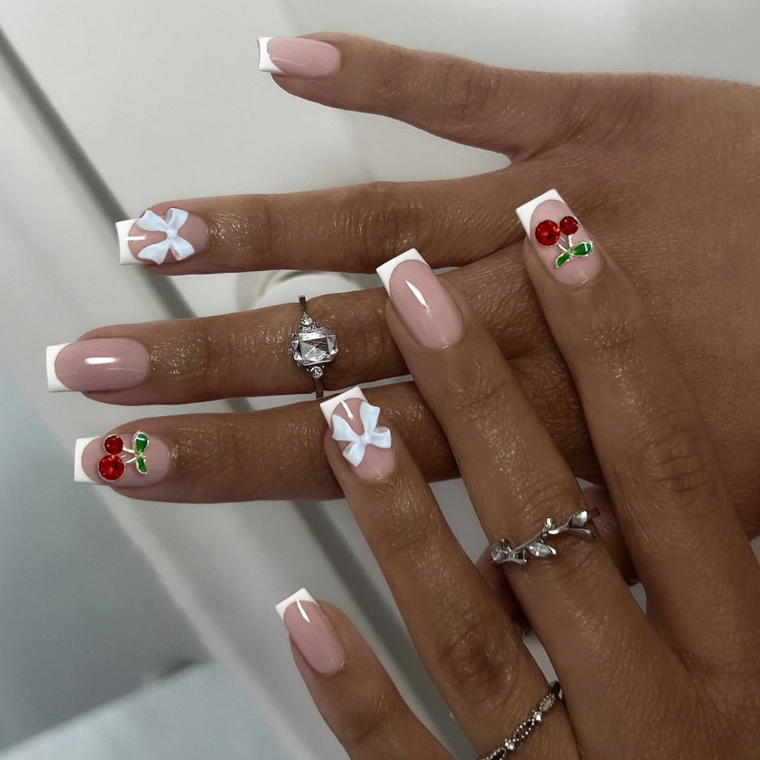 Kreative Französische Spitzen-Nagelkunst Karnz