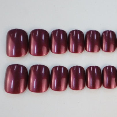 Dekorativer Press-On Nagelkunst-Kit
