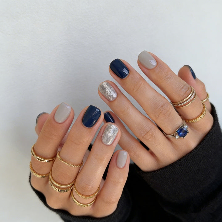 Elegante Kunstnägel mit verschiedenen Designs Karnz
