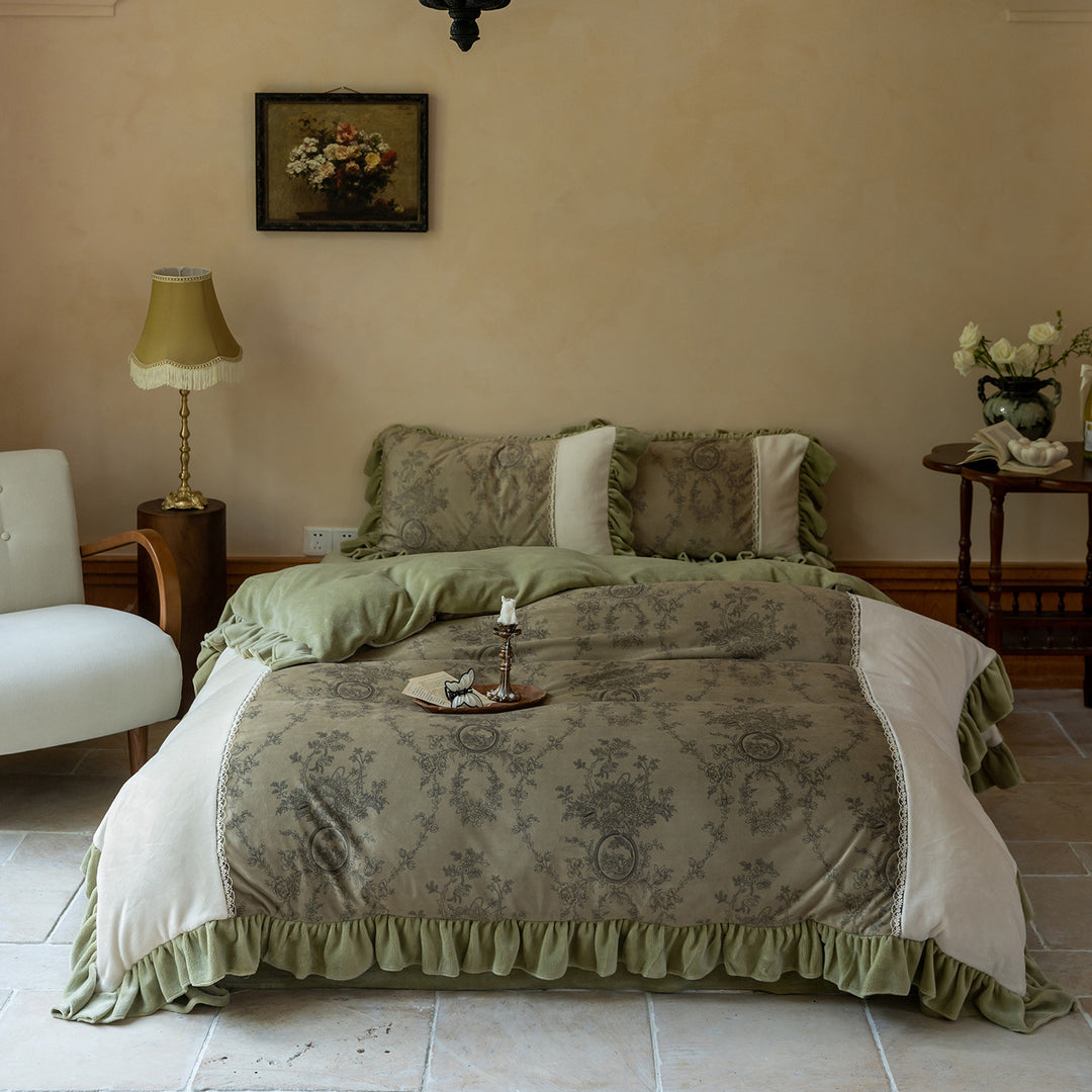 Ruffled Toile Jacquard Cotton-Linen Duvet Cover Set with Pillow Shams and Lace Trim