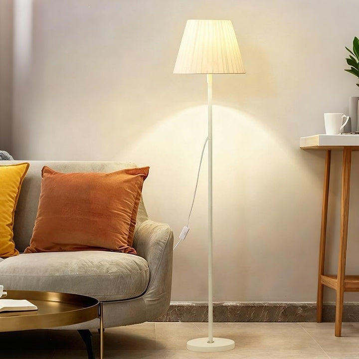 Elegante Minimalistische Stehlampe