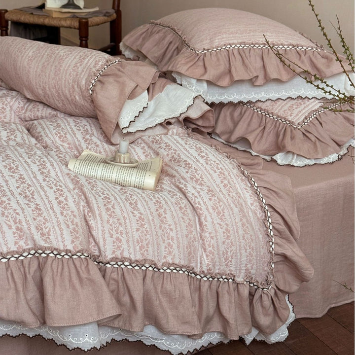 Bettwäsche-Set mit Vintage-Rüschen, Wendebezug und leichter Steppdecke