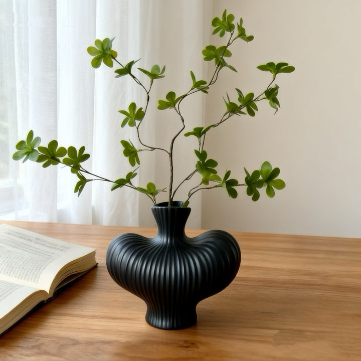 Dekorative skulptierte Vase für die Wohnkultur-Darstellung