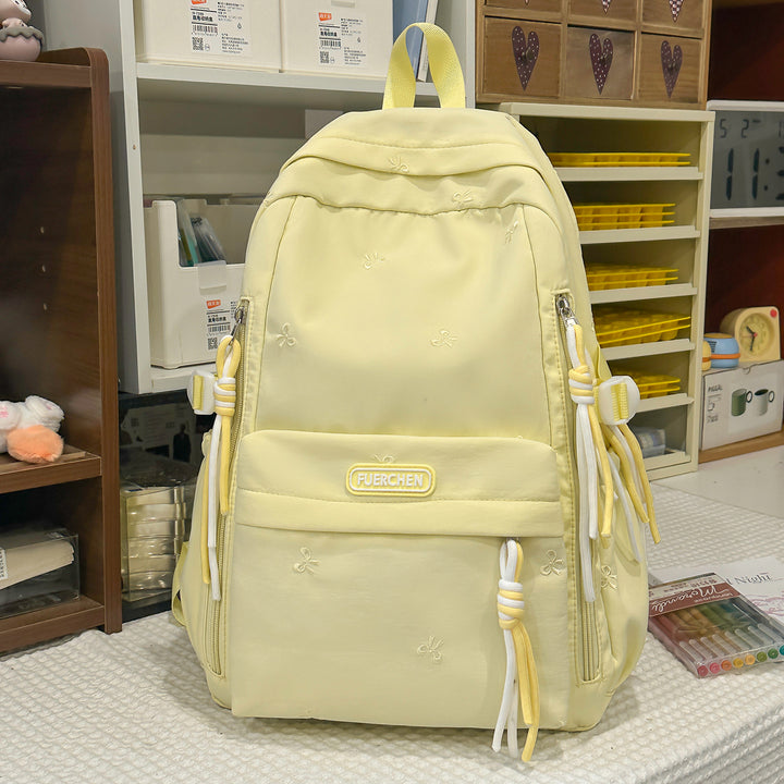 Stylischer Multi-Taschen Rucksack mit pelzigem Schlüsselanhänger Karnz