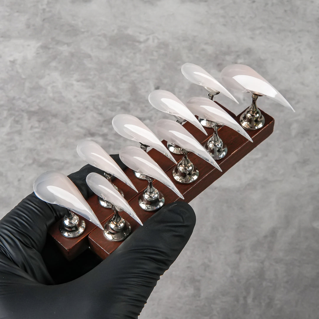 Elegante Stiletto Press-On Nagelspitzen
