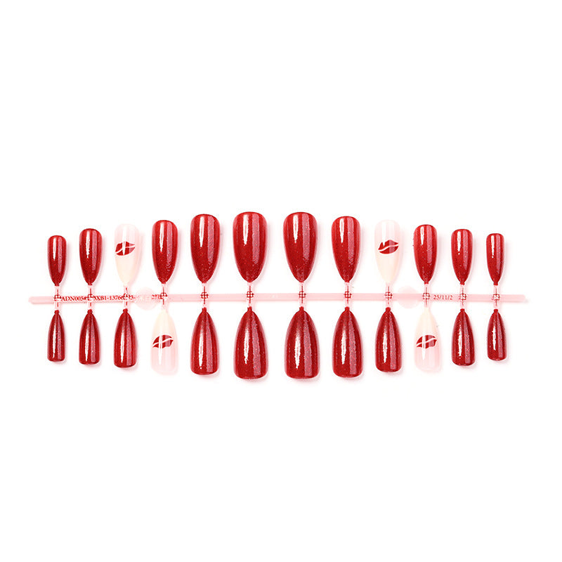 Glamorous Press-On Nail Set Karnz