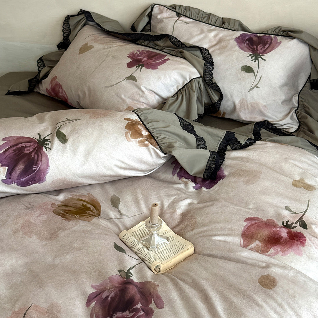 Blumige Aquarell Rüsch Baumwollsatin Bettbezug Set mit dekorativen Rüschenkissenbezügen