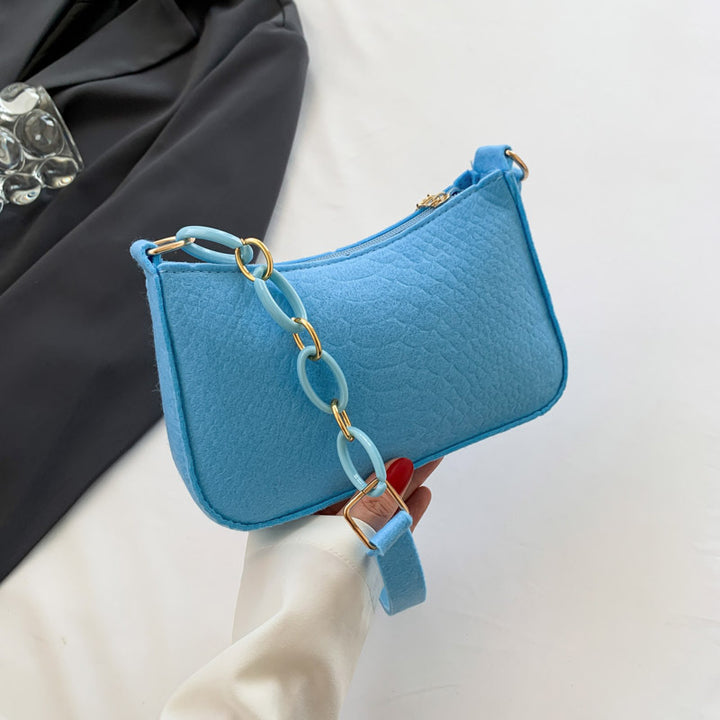 Texturierte Handtasche