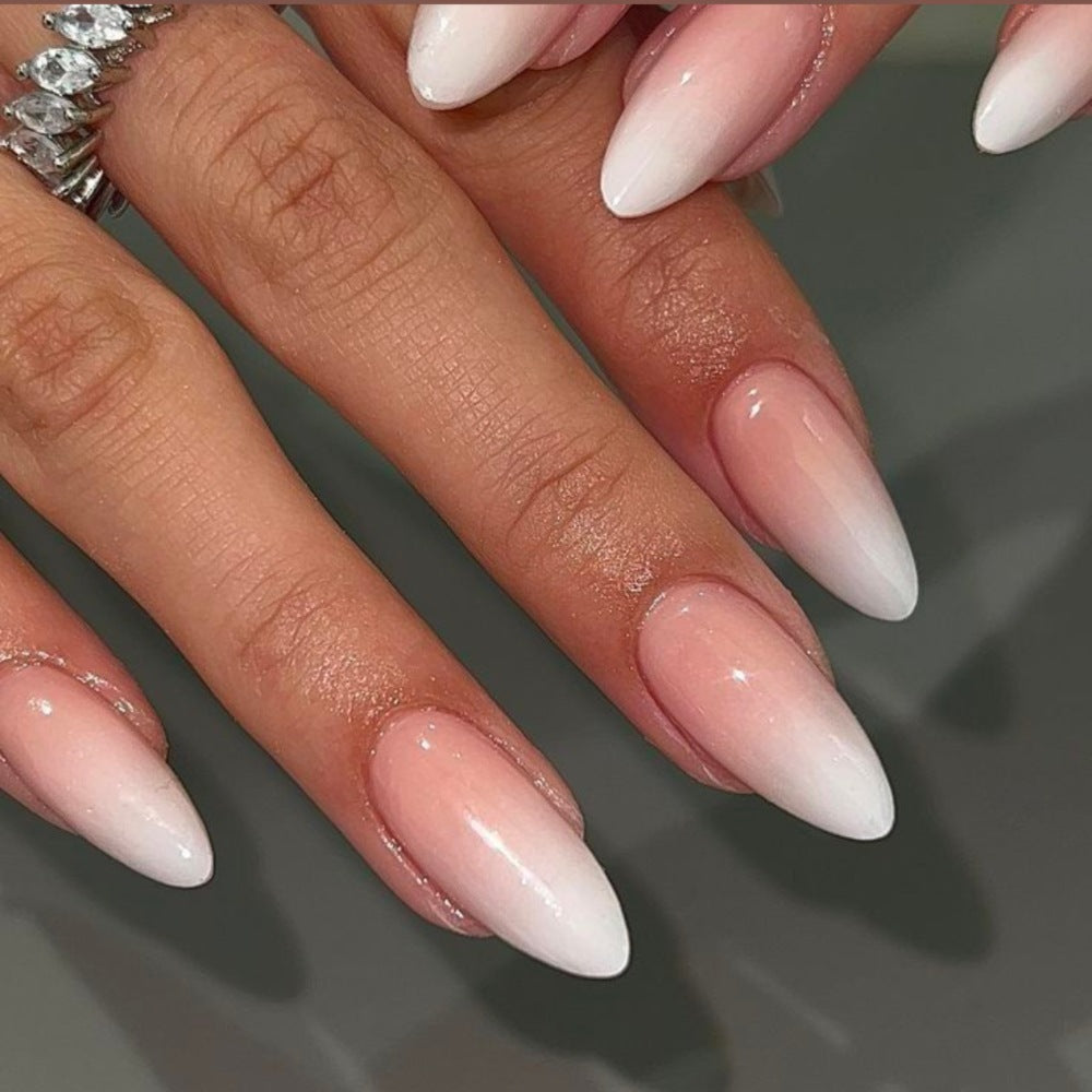Elegante Ombre Stiletto Nagelverstärkungen