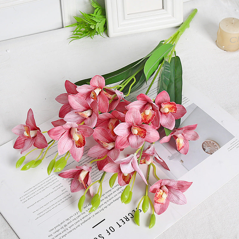 Realistischer Orchideenstängel