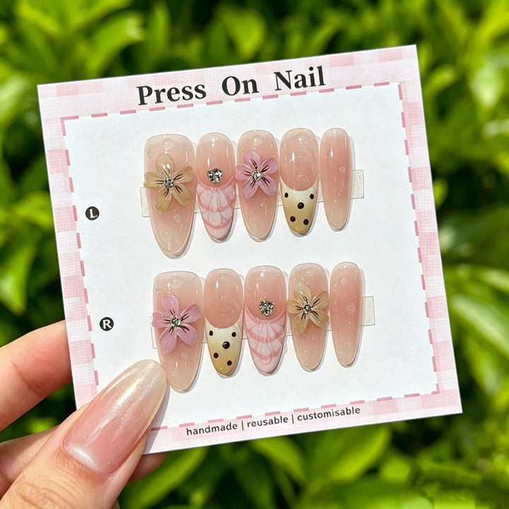 Glamourös Press-On Nagelkunst Set mit dekorativen Strasssteinen