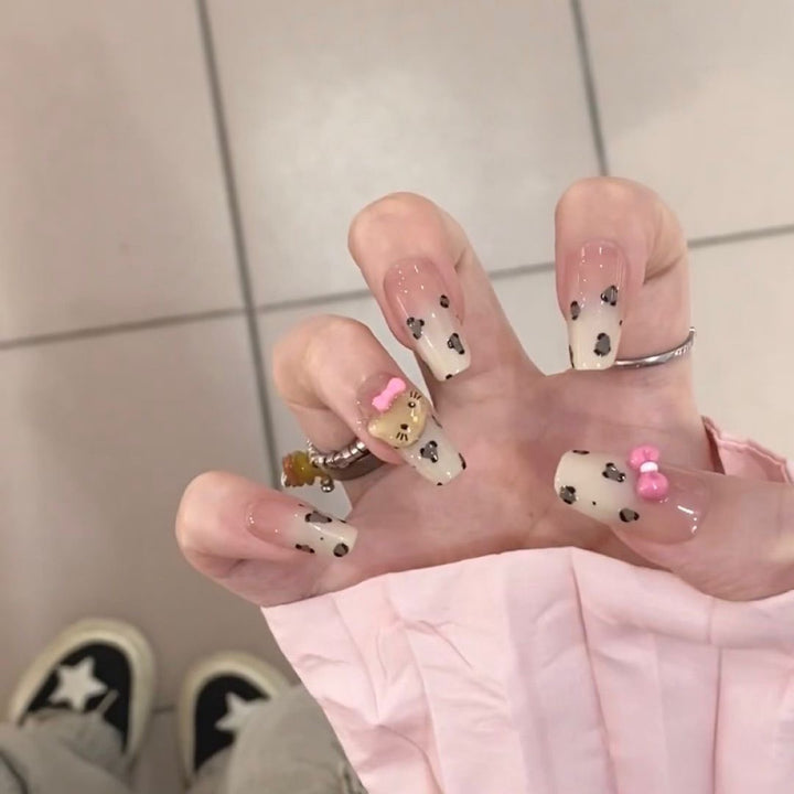 Verspielte Kunstfingernägel mit Niedlichen Tiermotiven Karnz