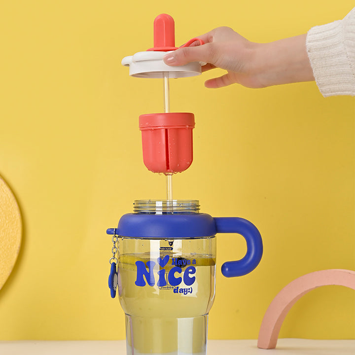 Unisex Trinkbecher mit integriertem Strohhalm und Auslaufschutz Karnz