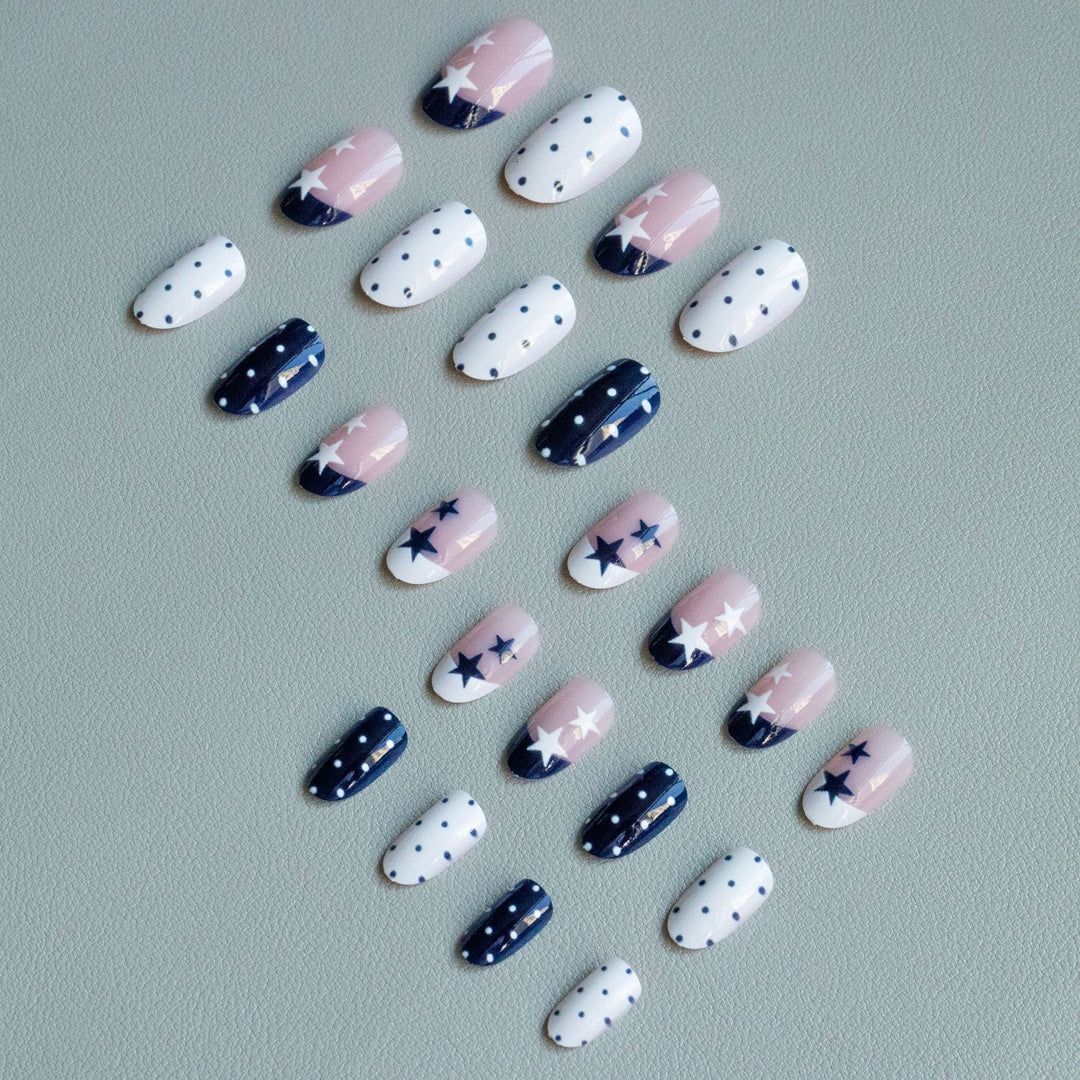 Künstlerisches Stern- und Pünktchen-Nagelkunstset