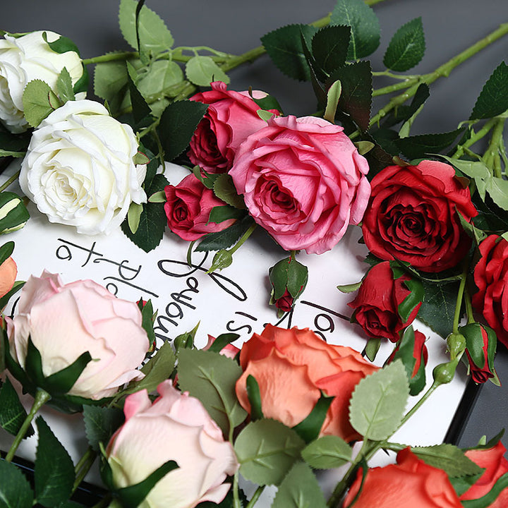 Künstliche Blumenarrangement für die Wohnkultur
