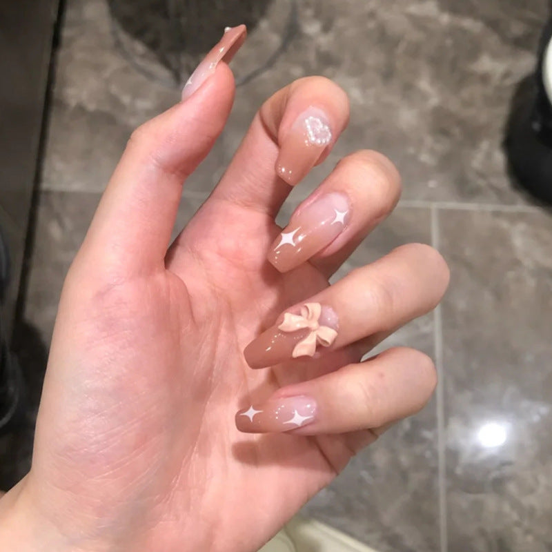 Dekorative Nagelkunst