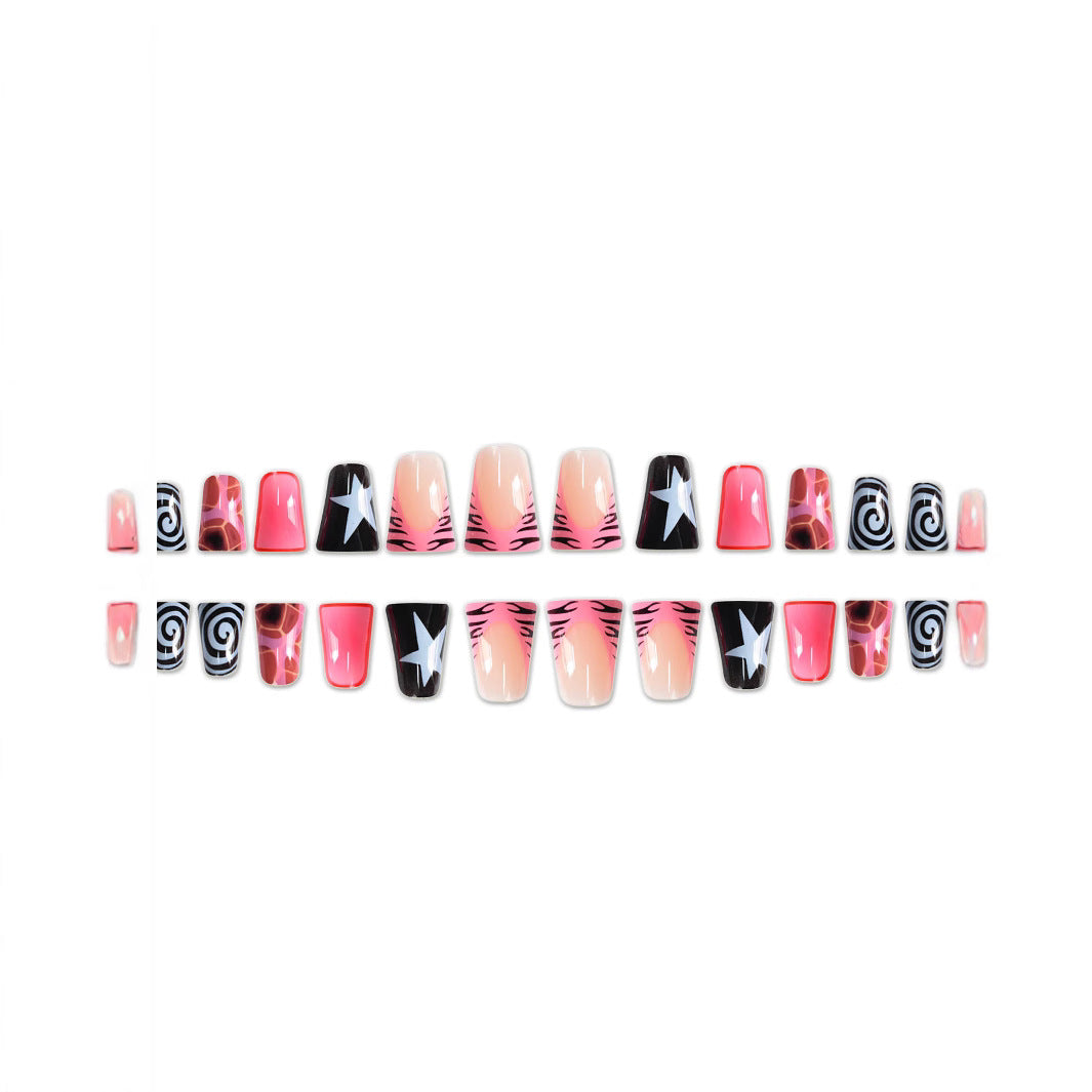 Künstlerische abstrakte Nail Enhancements Karnz