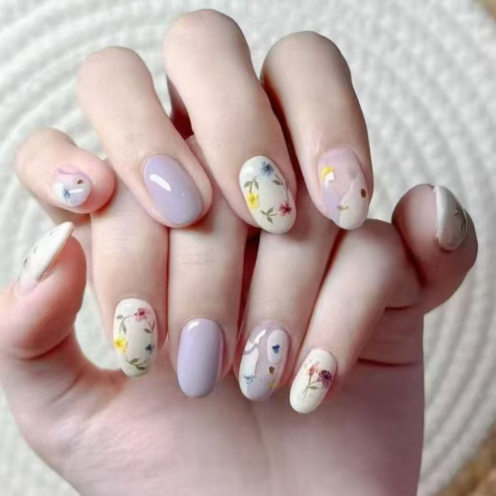 Künstlerische Themen Nageldesign Kollektion Karnz