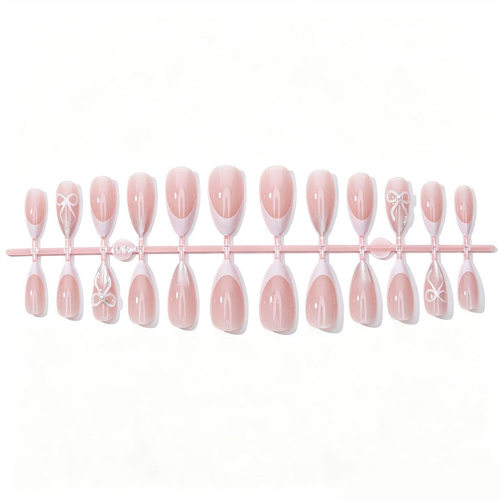 Elegantes Stiletto-Nageldesign Karnz