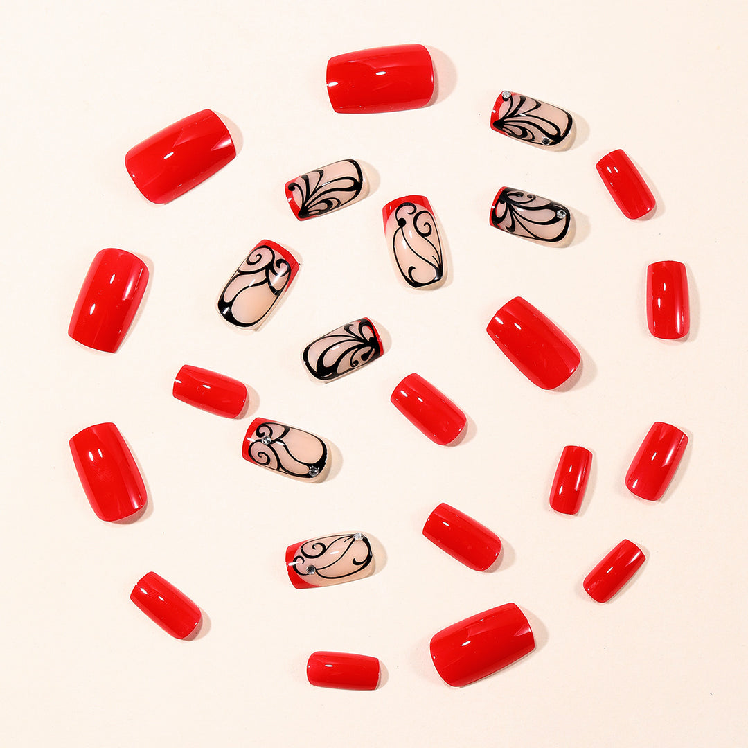 Künstlerische elegante Nagelkunstverlängerungen Karnz