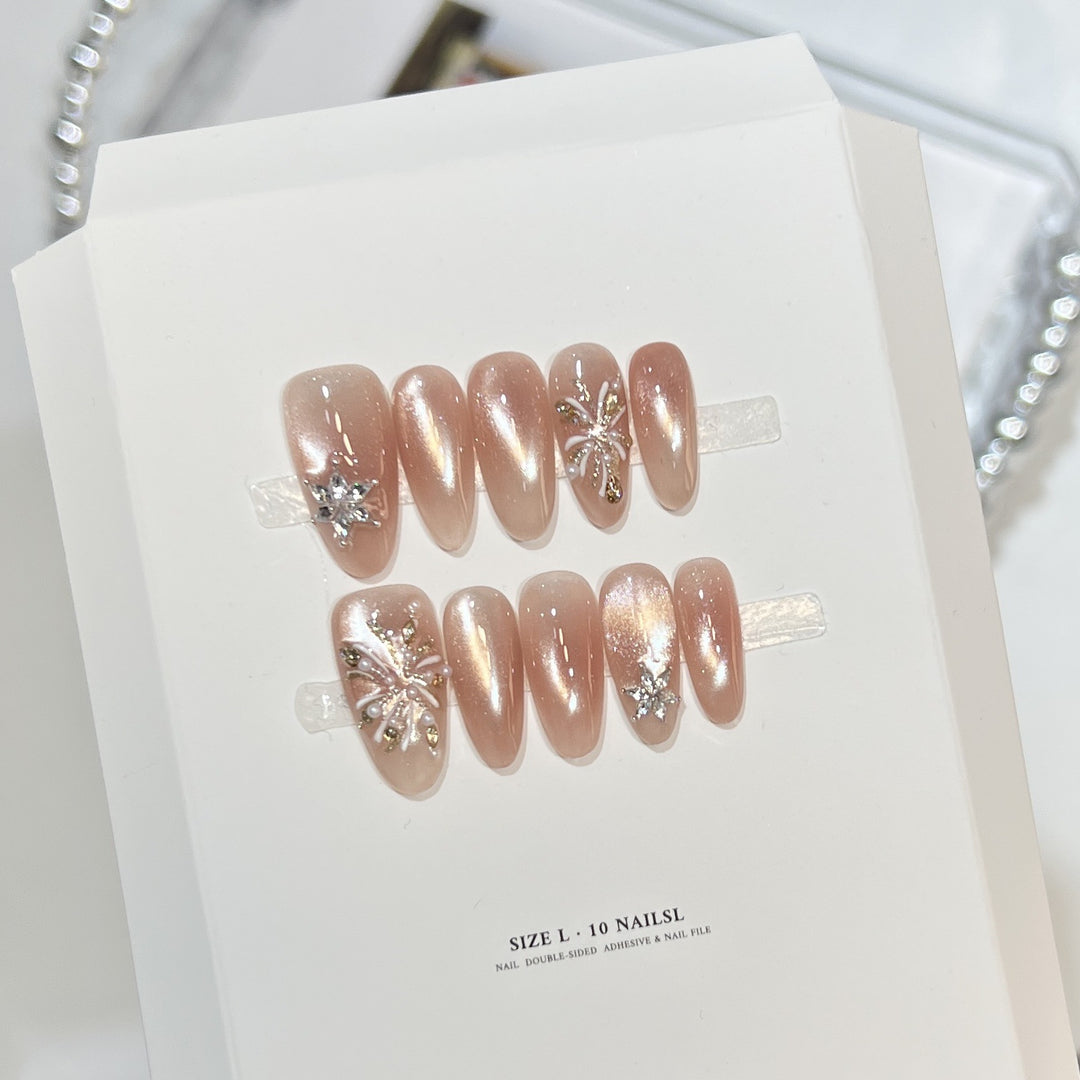 Dekoratives Press-On Nageldesign Set