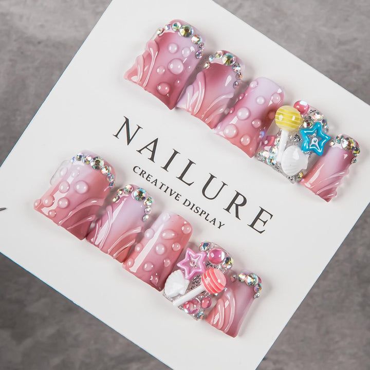 Dekoratives Fantasy-Themen Press-On Nagelset