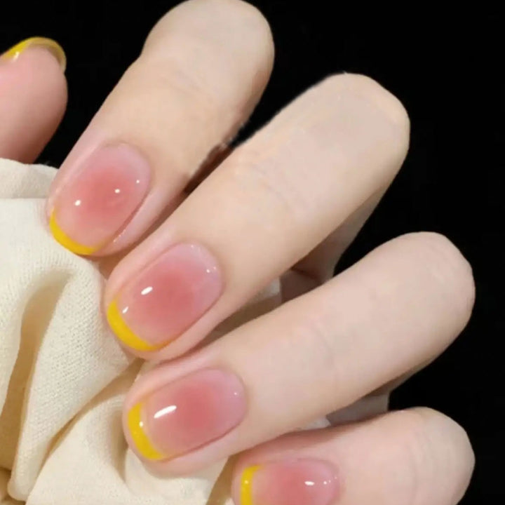 Stylische French Tip Press-On Nägel