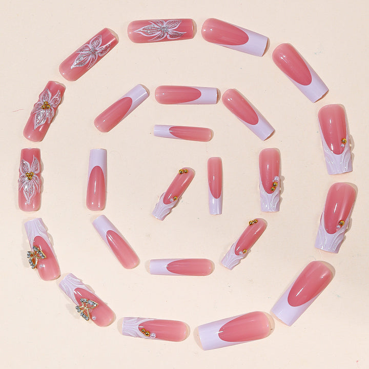 Elegante Blumen Nagelkunst Verlängerungen Karnz