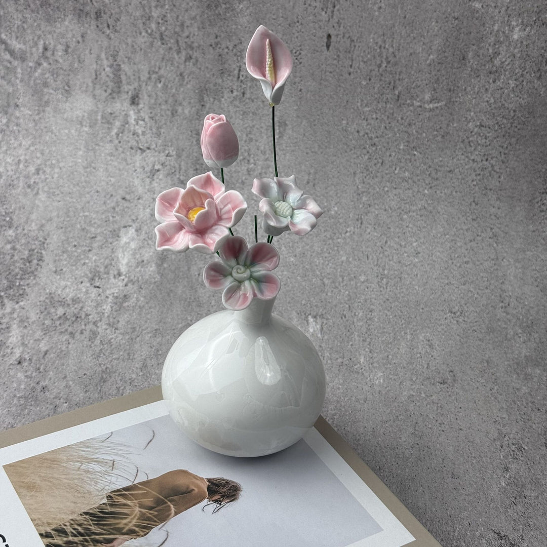 Elegante florale dekorative Vase