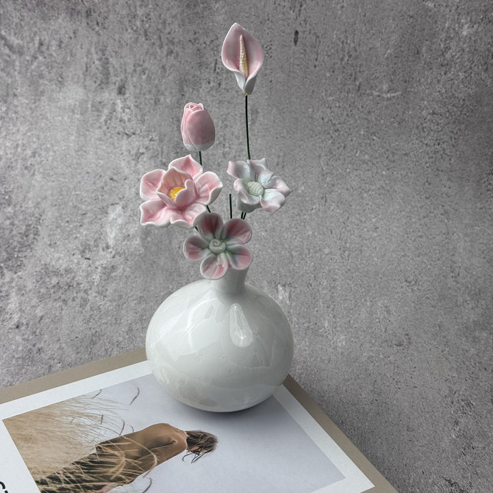 Elegante florale dekorative Vase
