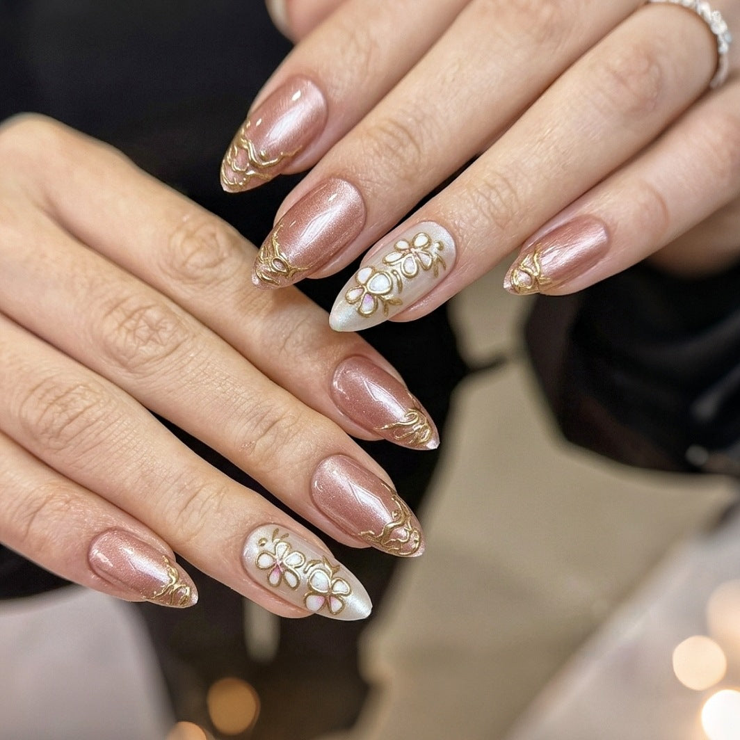 Dekorative Press-On Nagelspitzen