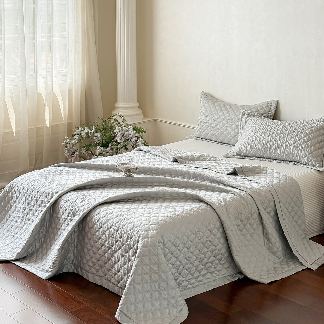 Diamant-gequiltete Satin-Feeling leichte Bettdecke und umkehrbares Kopfkissenbezug-Set