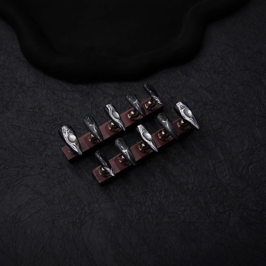 Künstlerische Stiletto-Nagelverlängerungen