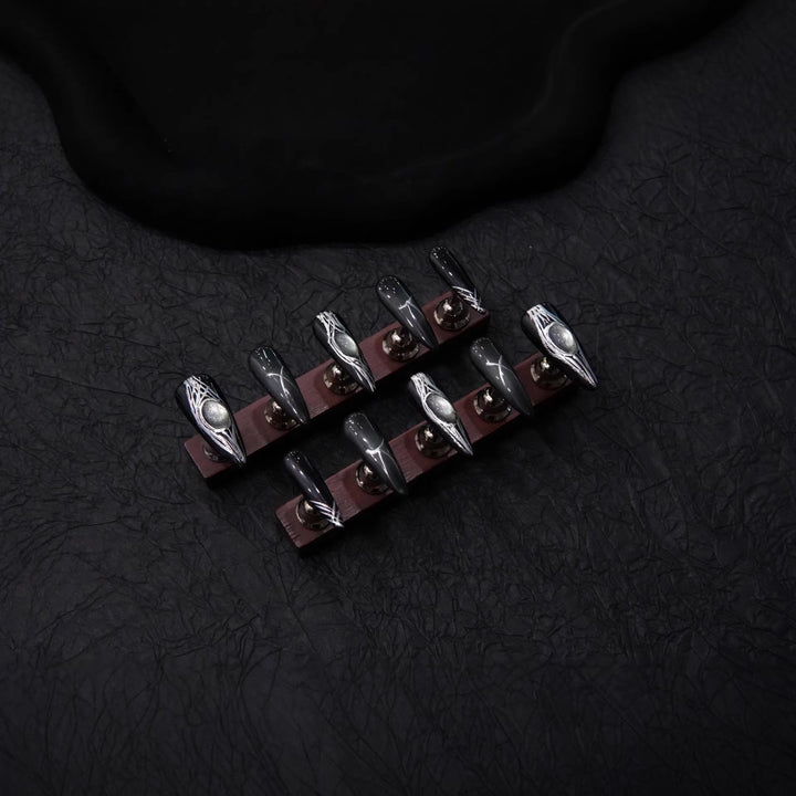 Künstlerische Stiletto-Nagelverlängerungen